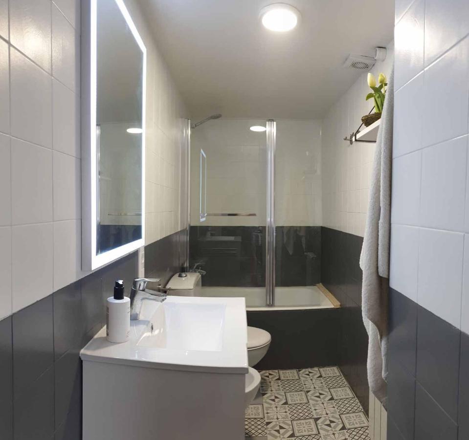 Apartament Casa Lola - Terraza Panoramica En El Centro Del Pueblo Sant Joan de les Abadesses Zewnętrze zdjęcie