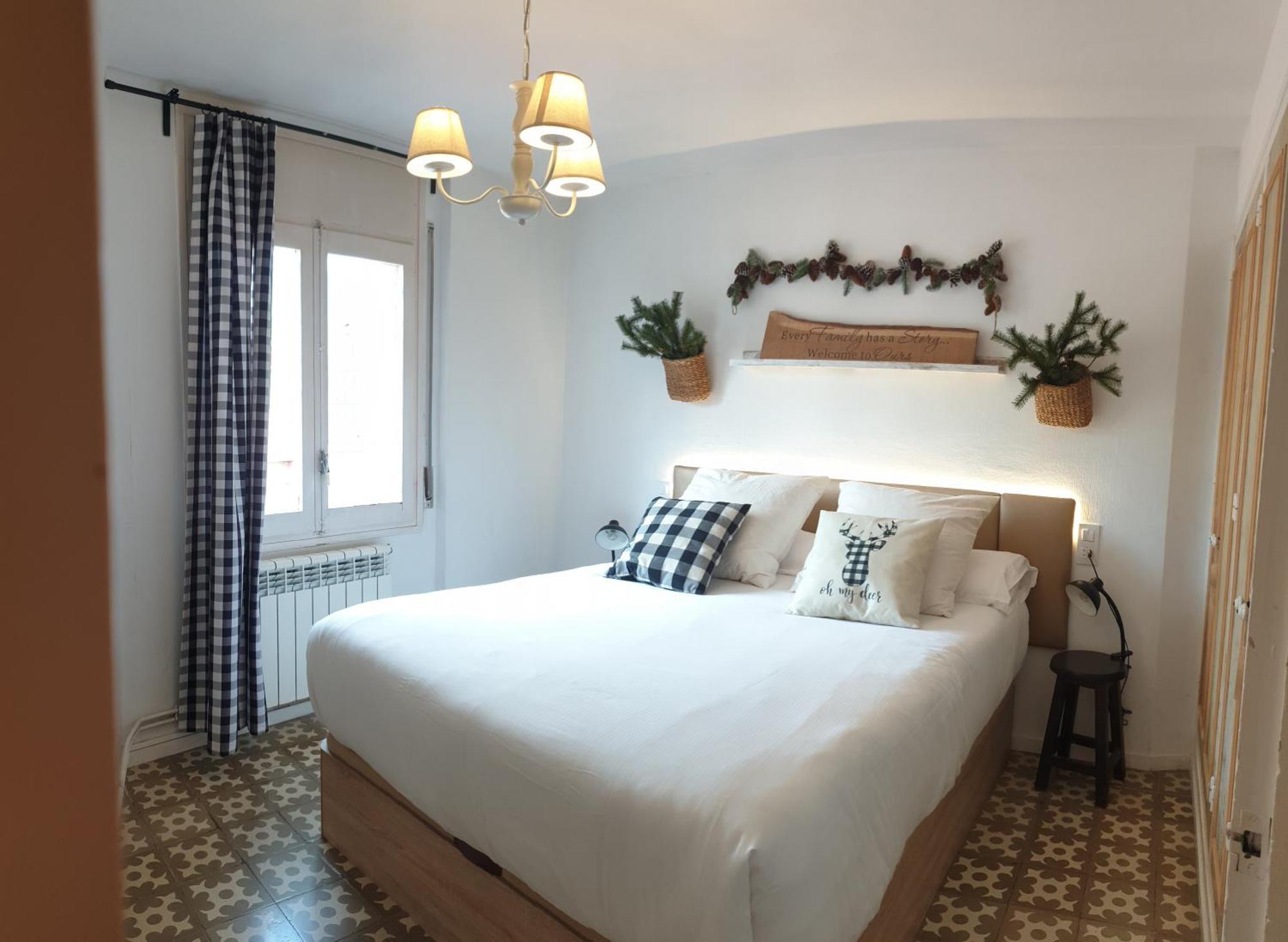 Apartament Casa Lola - Terraza Panoramica En El Centro Del Pueblo Sant Joan de les Abadesses Zewnętrze zdjęcie